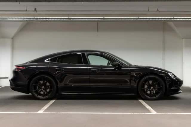 Porsche Taycan (2025) thumbnail 6