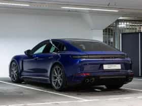 Porsche Panamera (2024) thumbnail 3