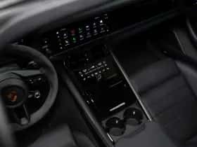 Porsche Panamera (2024) thumbnail 25