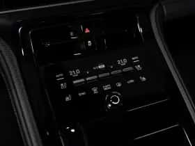 Porsche Panamera (2024) thumbnail 44