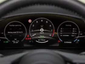 Porsche Panamera (2025) thumbnail 26