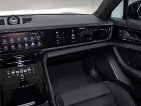 Porsche Panamera (2025) thumbnail 45