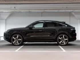 Porsche Cayenne (2026) thumbnail 2