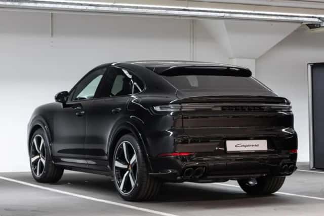 Porsche Cayenne (2026) thumbnail 3