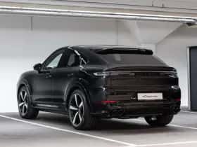 Porsche Cayenne (2026) thumbnail 3