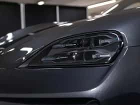 Porsche Taycan (2024) thumbnail 9