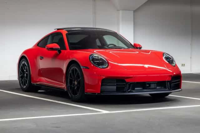 Porsche 911 (2026) thumbnail 5