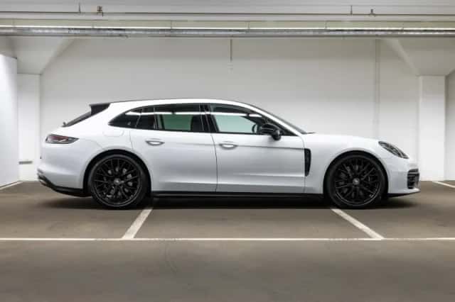 Porsche Panamera (2023) thumbnail 6