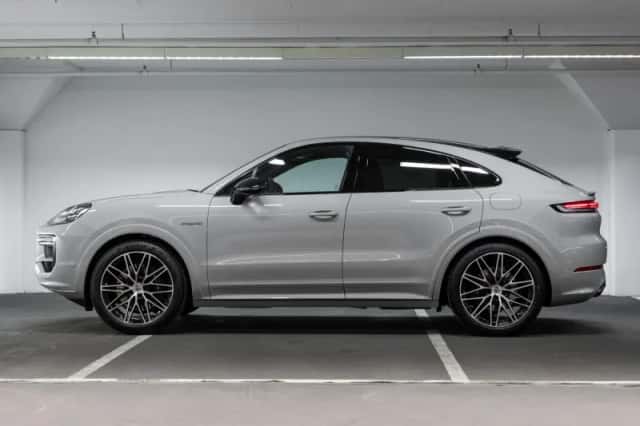 Porsche Cayenne (2026) thumbnail 2