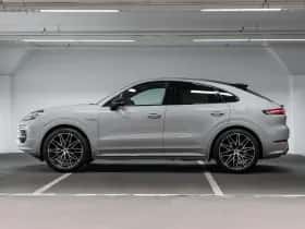 Porsche Cayenne (2026) thumbnail 2