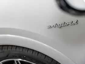 Porsche Cayenne (2026) thumbnail 12