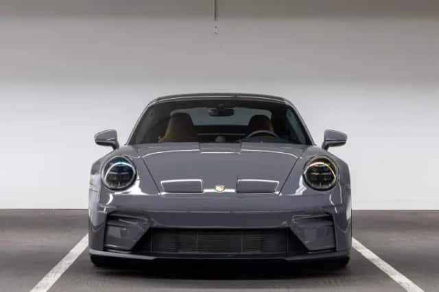 Porsche 911 (2026) thumbnail 4