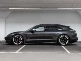 Porsche Taycan (2024) thumbnail 2