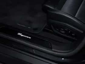 Porsche Taycan (2024) thumbnail 19
