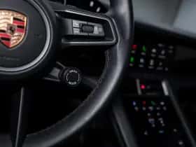 Porsche Taycan (2024) thumbnail 30