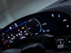 Porsche Taycan (2024) thumbnail 31