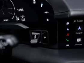 Porsche Taycan (2024) thumbnail 32