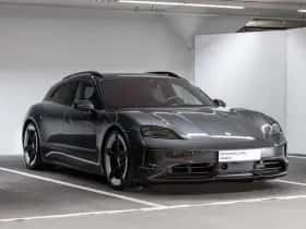 Porsche Taycan (2024) thumbnail 5