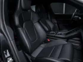 Porsche Taycan (2024) thumbnail 49
