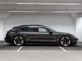 Porsche Taycan (2024) thumbnail 6