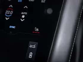 Porsche Taycan (2024) thumbnail 51