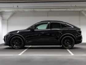 Porsche Macan (2026) thumbnail 2