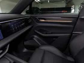 Porsche Macan (2026) thumbnail 34