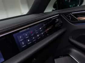Porsche Macan (2026) thumbnail 36