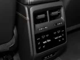 Porsche Macan (2026) thumbnail 41