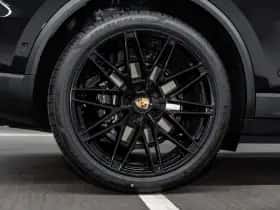 Porsche Macan (2026) thumbnail 10