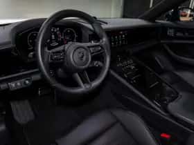 Porsche Panamera (2024) thumbnail 18