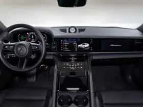 Porsche Panamera (2024) thumbnail 50