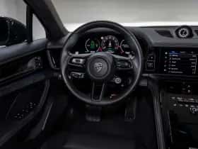 Porsche Panamera (2024) thumbnail 51