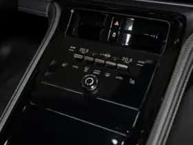Porsche Panamera (2024) thumbnail 62