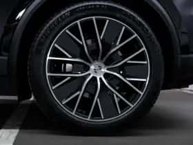 Porsche Macan (2026) thumbnail 15