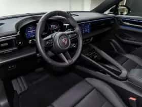 Porsche Macan (2026) thumbnail 17