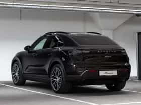 Porsche Macan (2026) thumbnail 3