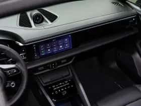 Porsche Macan (2026) thumbnail 27