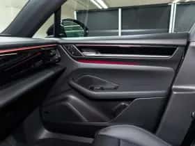 Porsche Macan (2026) thumbnail 41