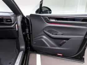 Porsche Macan (2026) thumbnail 54