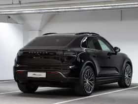 Porsche Macan (2026) thumbnail 8