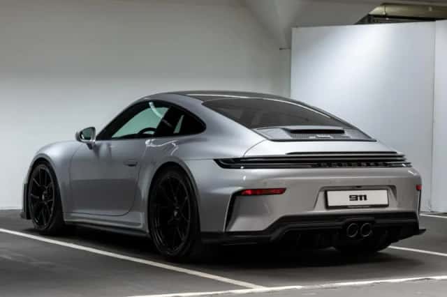 Porsche 911 (2026) thumbnail 3