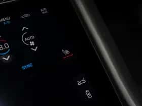 Porsche Taycan (2026) thumbnail 36