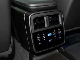 Porsche Taycan (2026) thumbnail 42