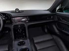 Porsche Taycan (2026) thumbnail 45