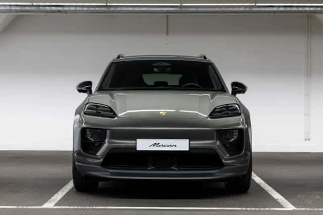 Porsche Macan (2026) thumbnail 4