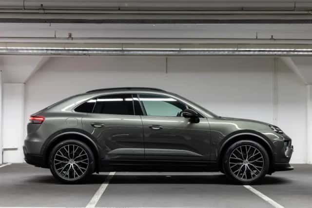 Porsche Macan (2026) thumbnail 6