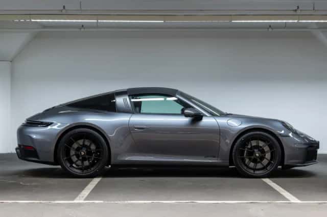 Porsche 911 (2026) thumbnail 6