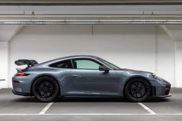 Porsche 911 (2026) thumbnail 6