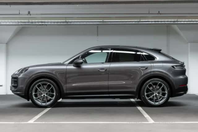 Porsche Cayenne (2026) thumbnail 2